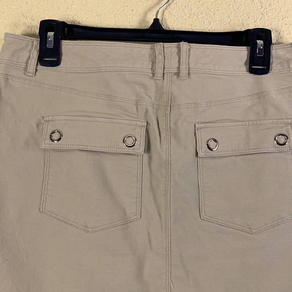 White House Black Market Skirt Creamy Tan Size 6 - Picture 8 of 12